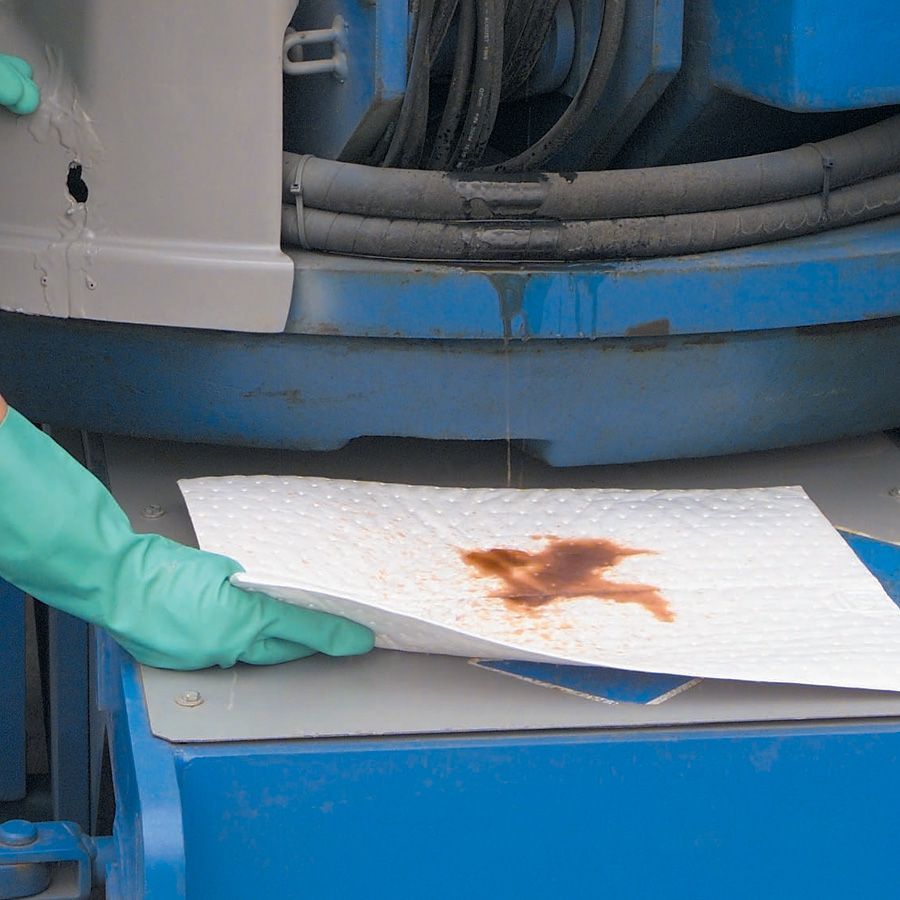 Olie gemorst? Absorptiedoeken voor olie absorptie bij Absorptieshop.nl