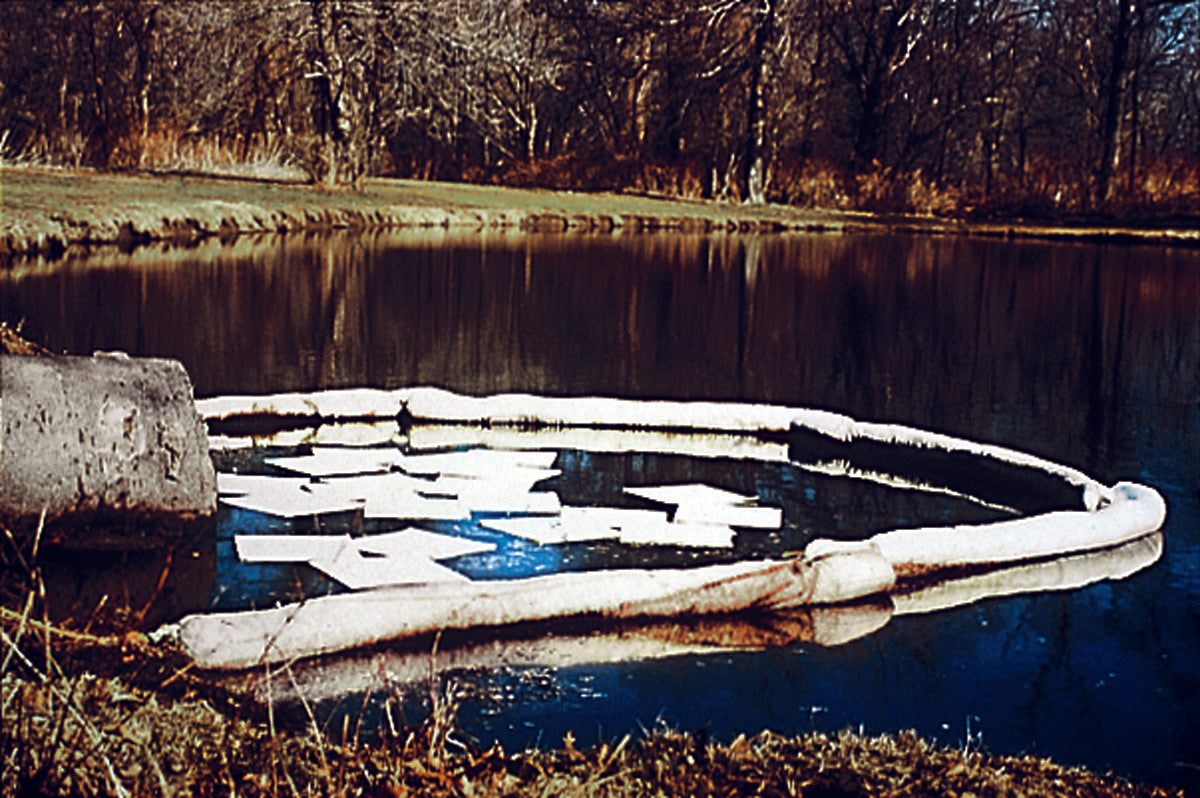 Scheepvaartoplossing: olieboom van absorptieshop.