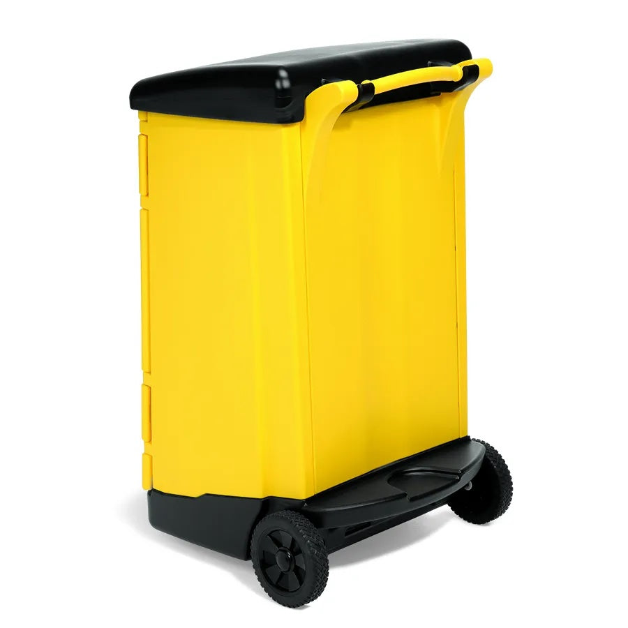 Achterzijde van de verrijdbare PIG® HazMat Large Spill Caddy met handgreep en grote wielen.
