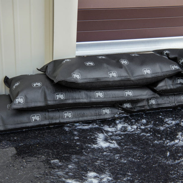 Professionele Water Absorberende Zakken voor Noodwaterkering, koop je bij Absorptieshop.nl